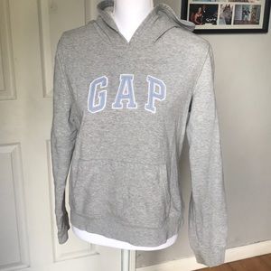 2 for $5 🍄 Gap hoodie